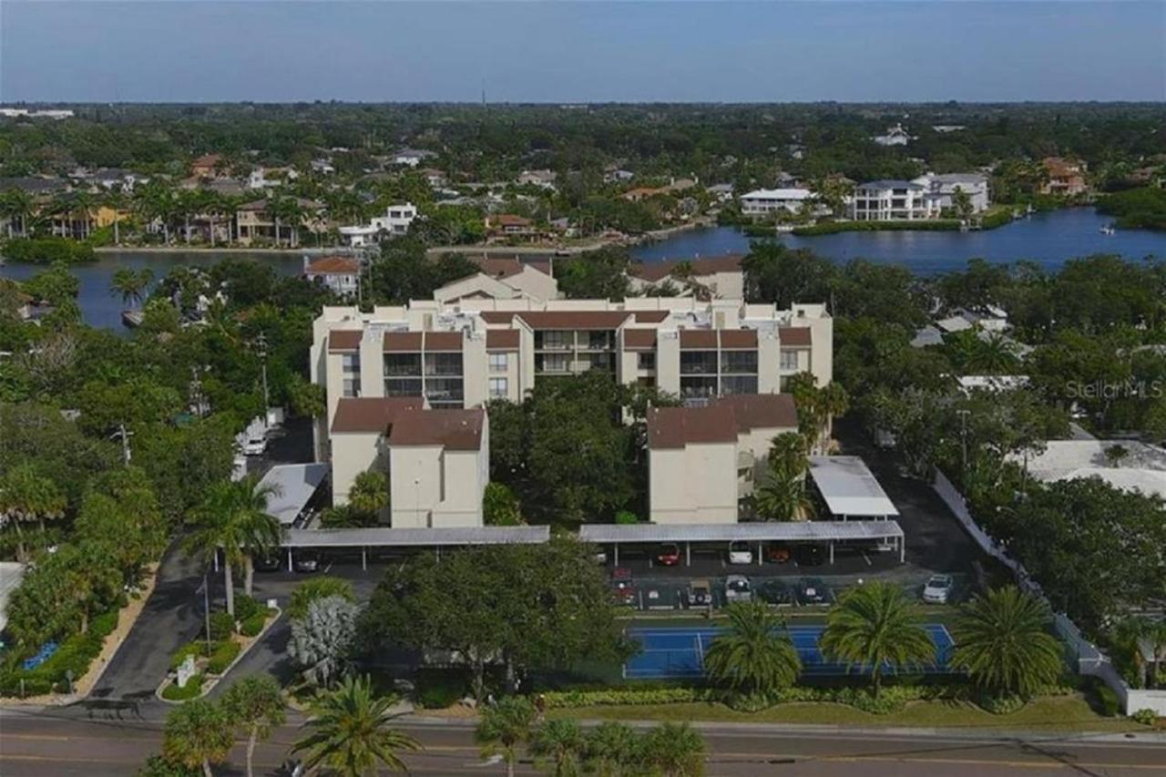 דירות Siesta Key Escape Ground Floor Steps To Heated Pool And Free Trolley מראה חיצוני תמונה