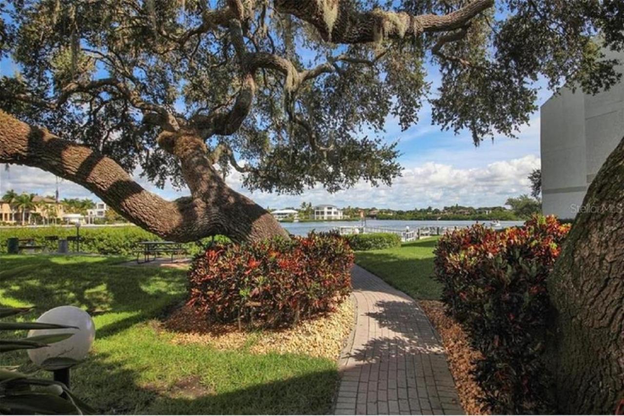 דירות Siesta Key Escape Ground Floor Steps To Heated Pool And Free Trolley מראה חיצוני תמונה