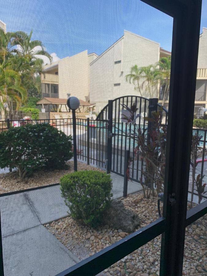 דירות Siesta Key Escape Ground Floor Steps To Heated Pool And Free Trolley מראה חיצוני תמונה