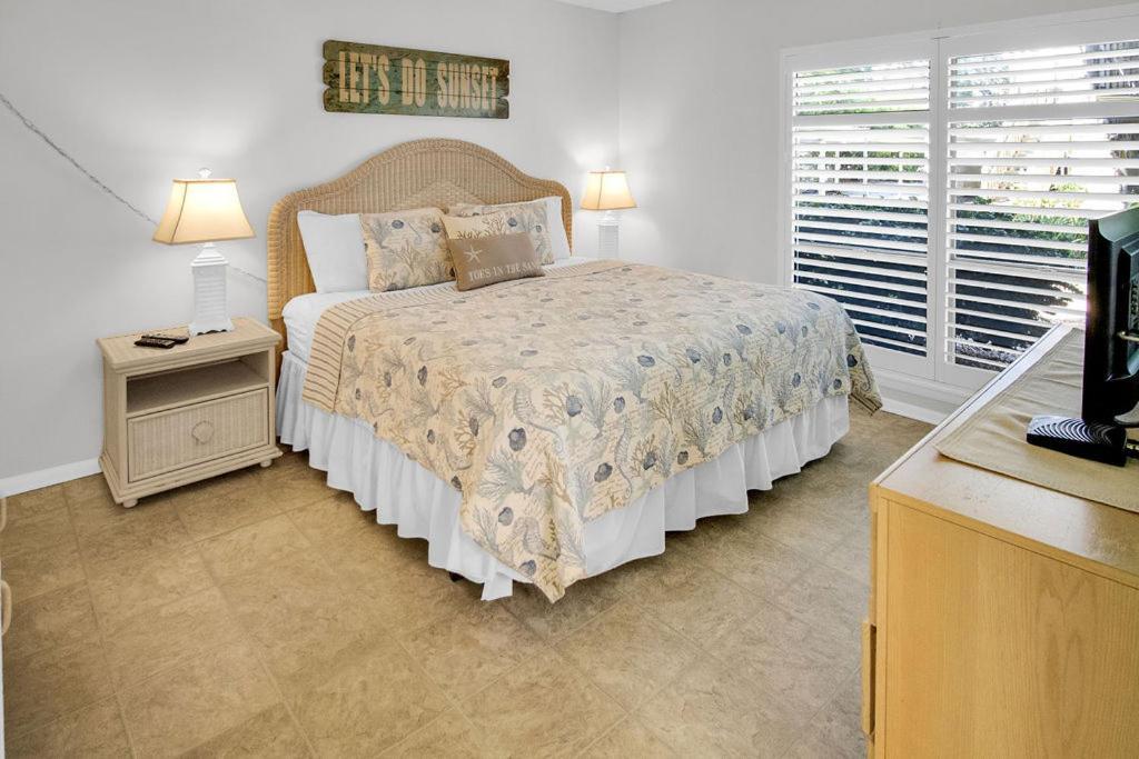 דירות Siesta Key Escape Ground Floor Steps To Heated Pool And Free Trolley מראה חיצוני תמונה